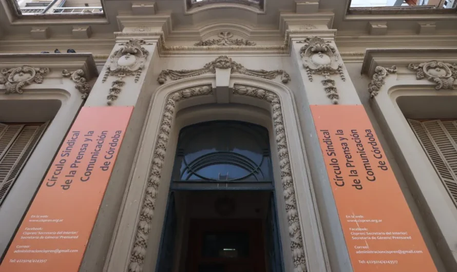 El escritor Enrique Traverso presenta su libro “Cuentos reunidos” en el Centro de Documentación del Cispren